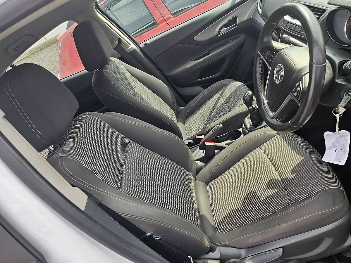 Used 2014 Vauxhall Mokka Tech Line White - Interior and Exterior details 9