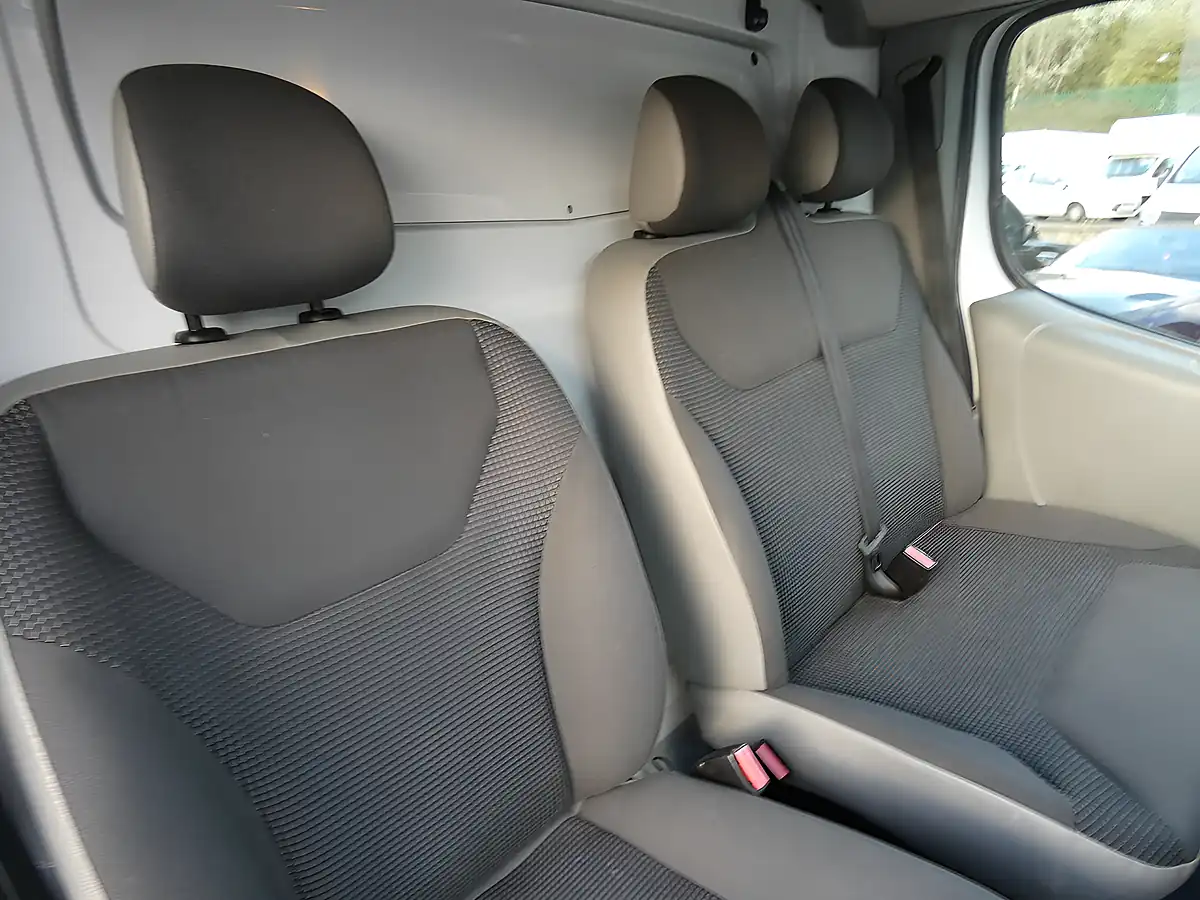 Used 2014 Vauxhall Vivaro 2700 L1H1 Swb White - Interior and Exterior details 17