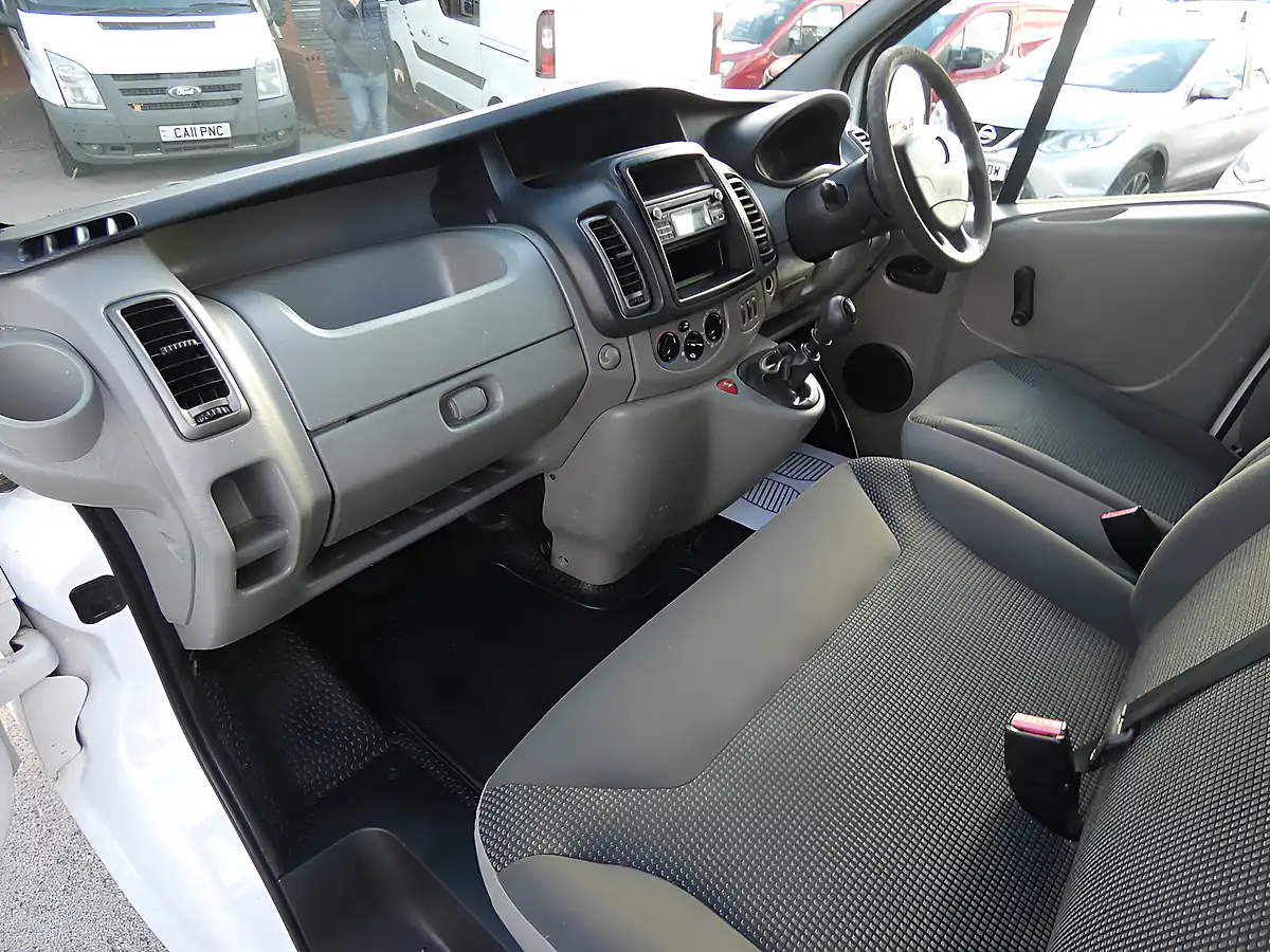Used 2014 Vauxhall Vivaro 2700 L1H1 Swb White - Interior and Exterior details 19