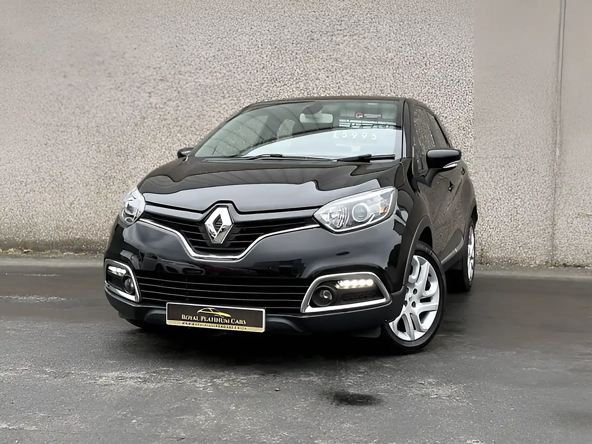 Used 2014 Vauxhall Zafira Design Red - Interior and Exterior details 9