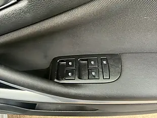 Used 2014 Vauxhall Zafira Silver - Interior and Exterior details 12