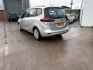 Used 2014 Vauxhall Zafira Silver - Interior and Exterior details 4