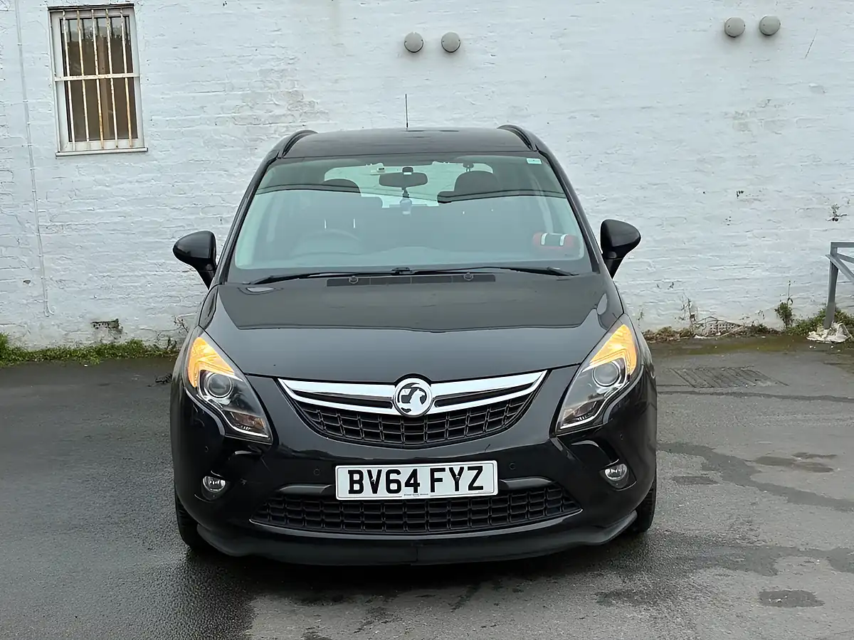 Used 2014 Vauxhall Zafira Tourer Exclusiv Black - Interior and Exterior details 4