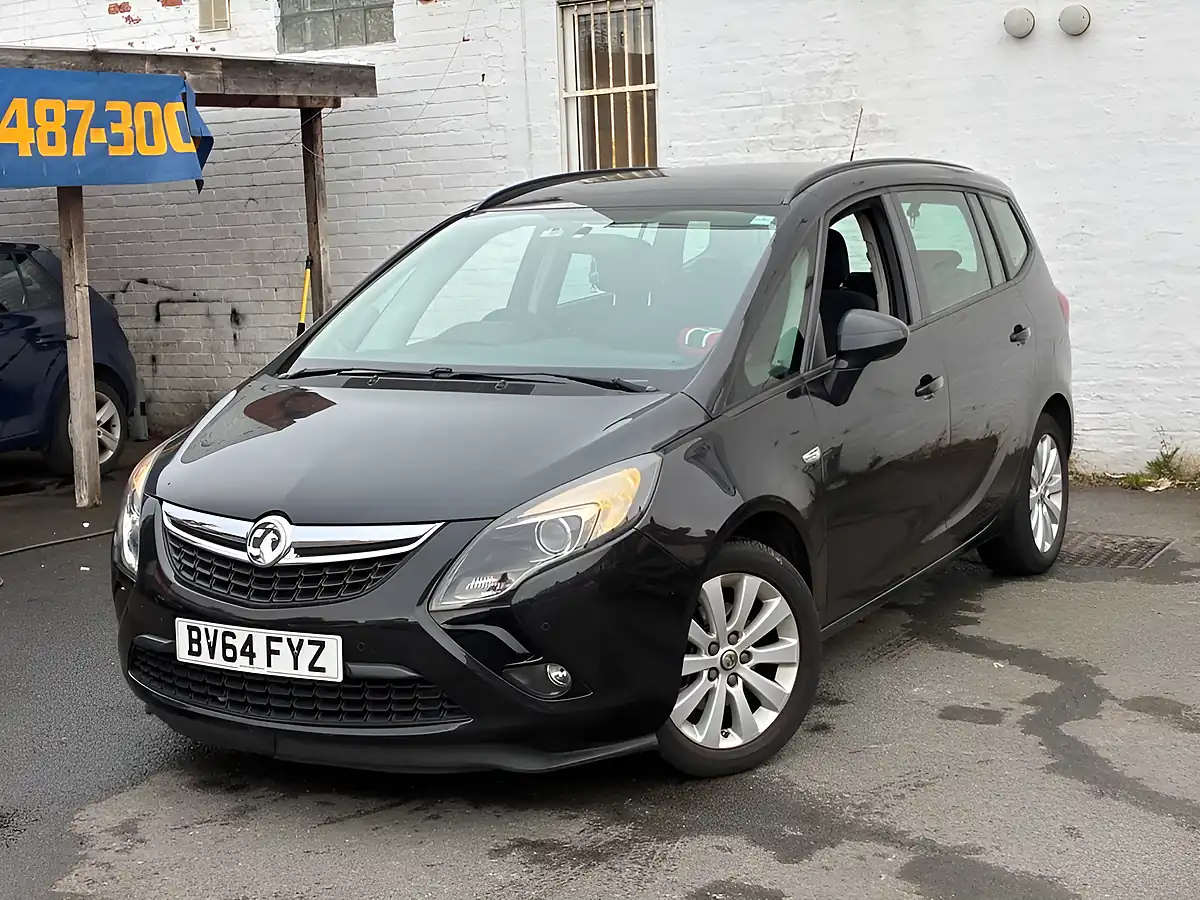 Used 2014 Vauxhall Zafira Tourer Exclusiv Black - Interior and Exterior details 5