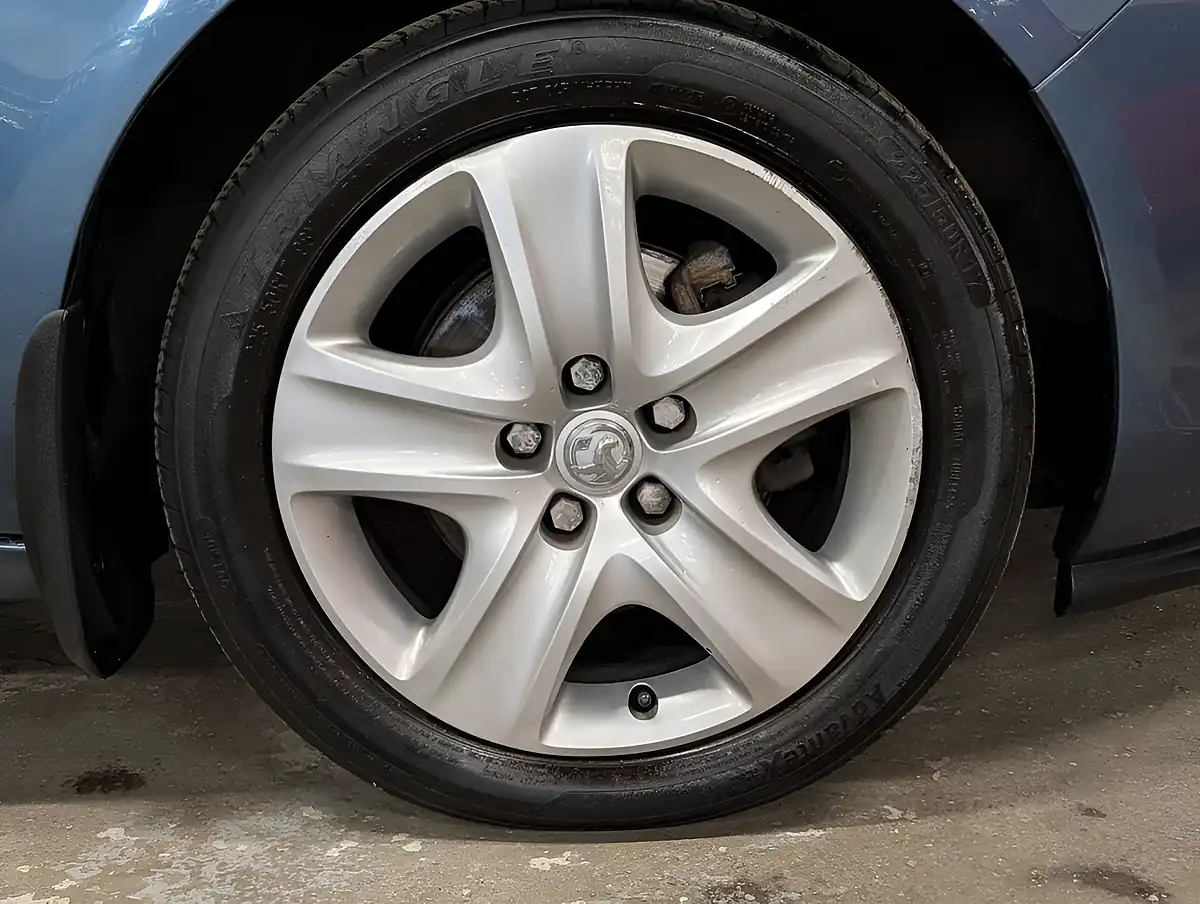 Used 2014 Vauxhall Zafira Tourer Exclusiv Blue - Interior and Exterior details 5