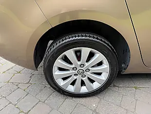 Used 2014 Vauxhall Zafira Tourer Se Brown - Interior and Exterior details 11