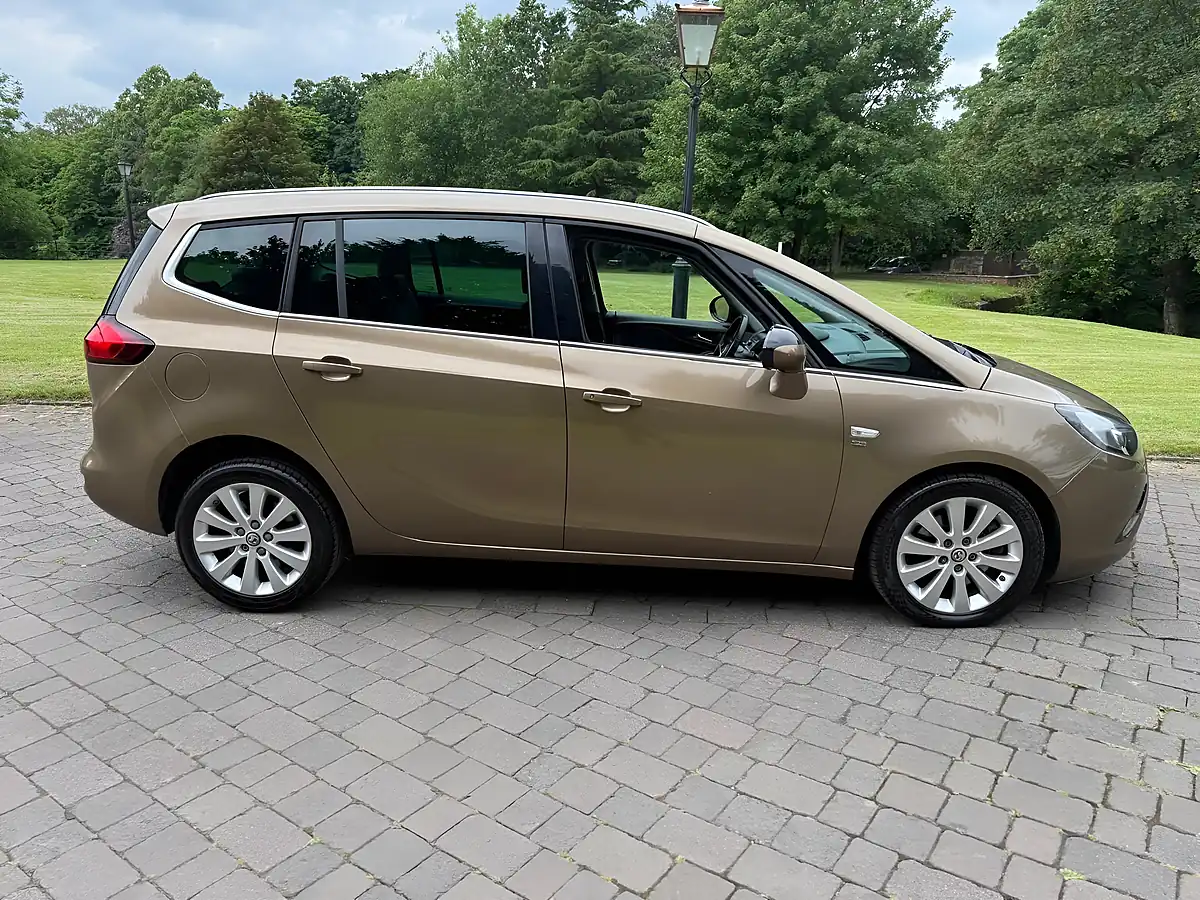 Used 2014 Vauxhall Zafira Tourer Se Brown - Interior and Exterior details 2