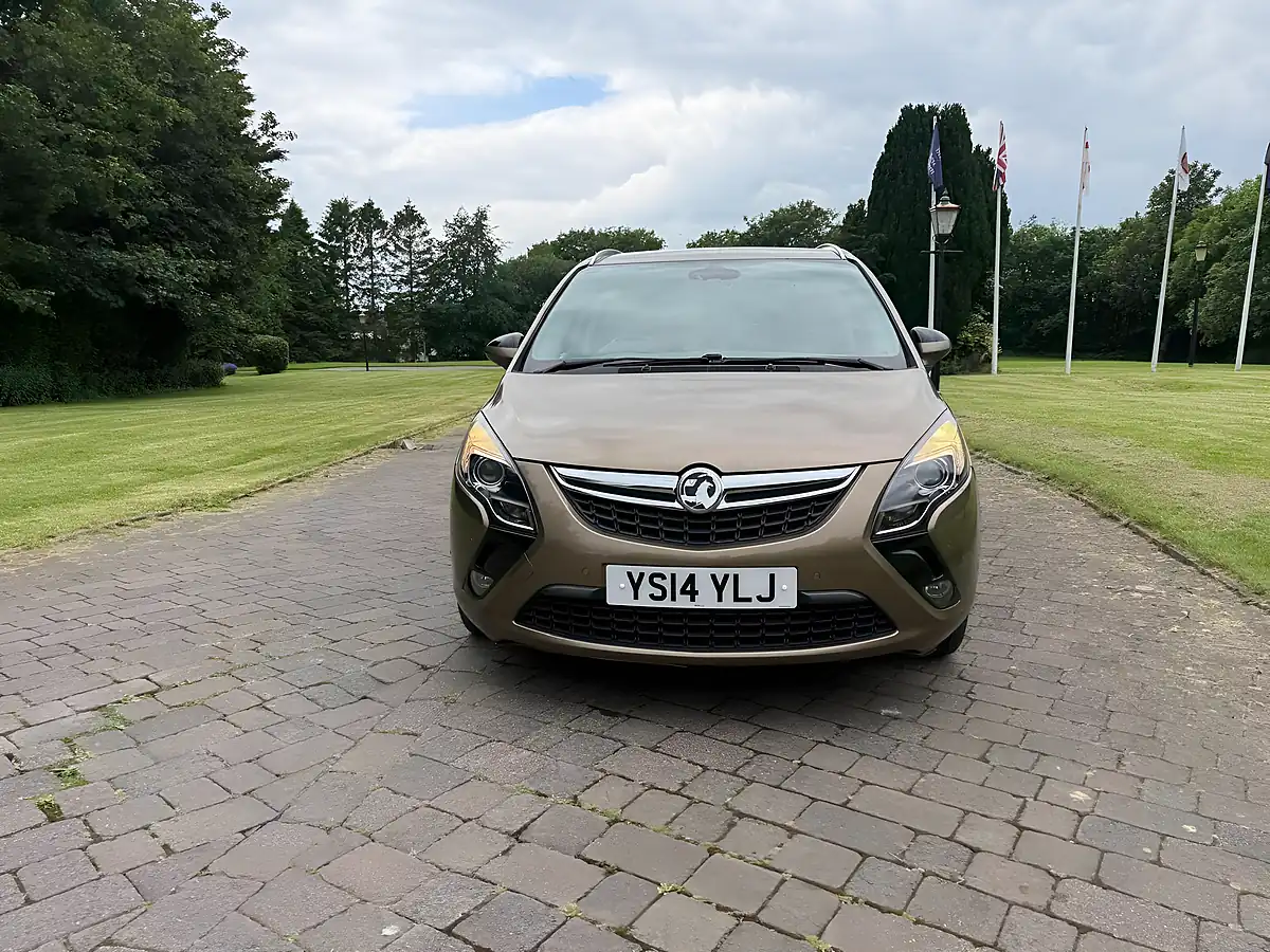 Used 2014 Vauxhall Zafira Tourer Se Brown - Interior and Exterior details 9