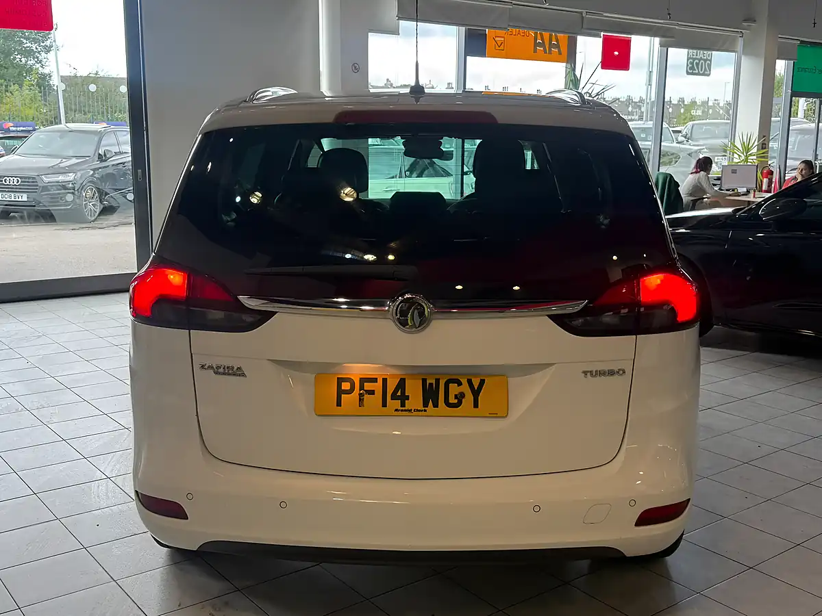 Used 2014 Vauxhall Zafira Tourer Se White - Interior and Exterior details 10