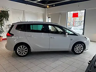 Used 2014 Vauxhall Zafira Tourer Se White - Interior and Exterior details 12