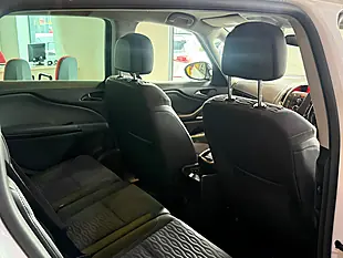 Used 2014 Vauxhall Zafira Tourer Se White - Interior and Exterior details 14