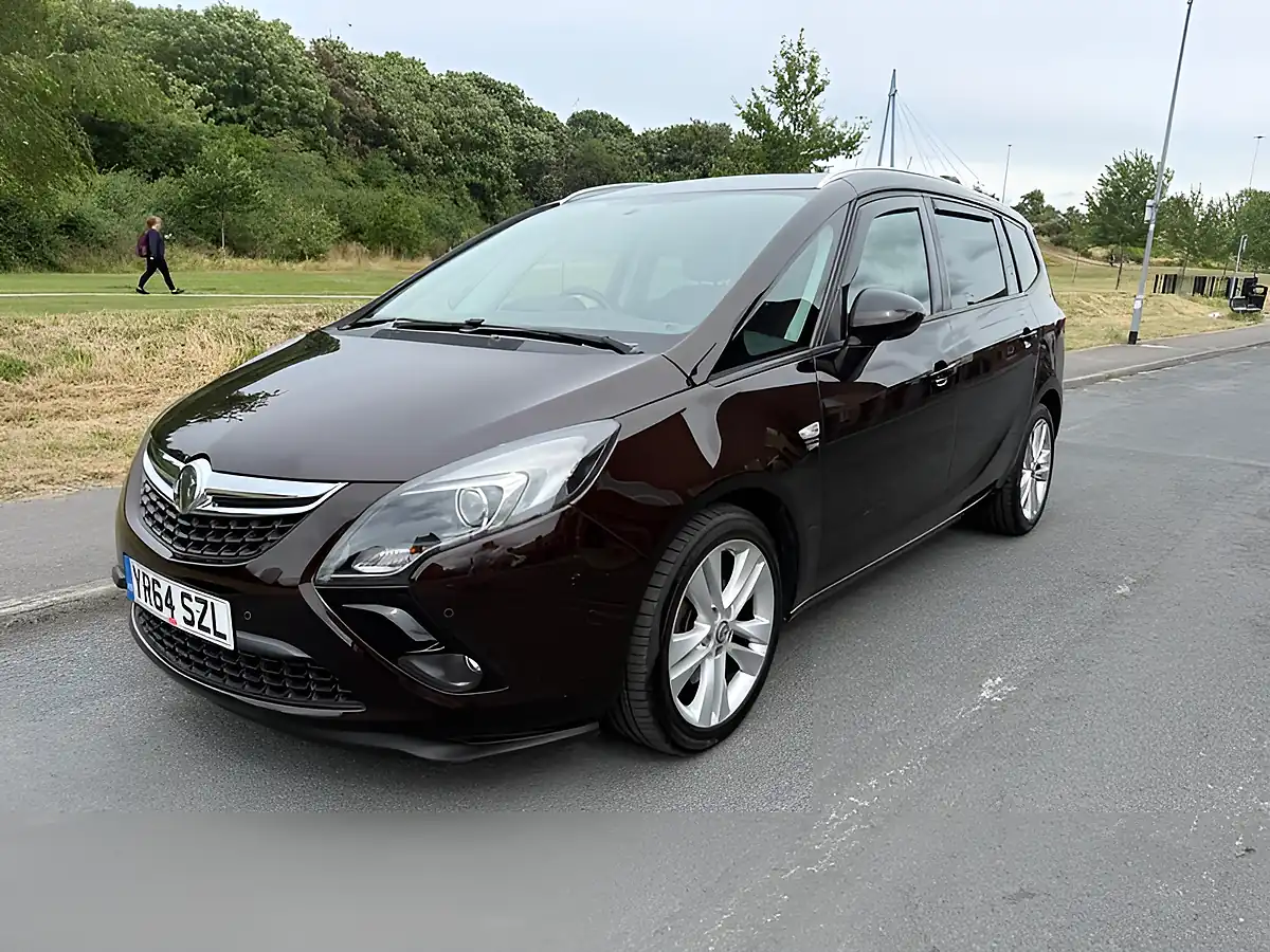 Used 2014 Vauxhall Zafira Tourer Sri Brown - Interior and Exterior details 5