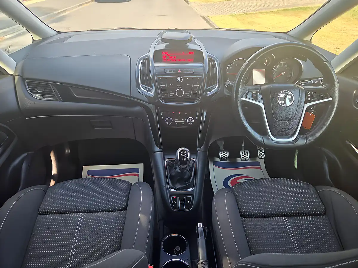 Used 2014 Vauxhall Zafira Tourer Sri Grey - Interior and Exterior details 11