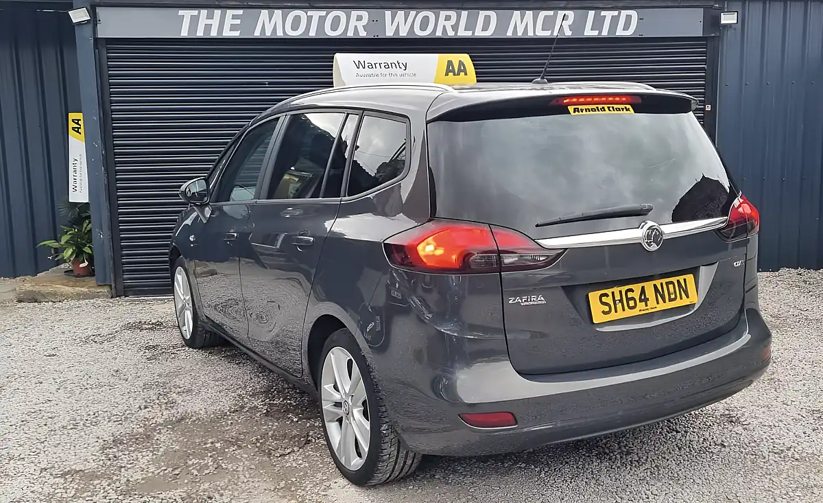 Used 2014 Vauxhall Zafira Tourer Sri Grey - Interior and Exterior details 6