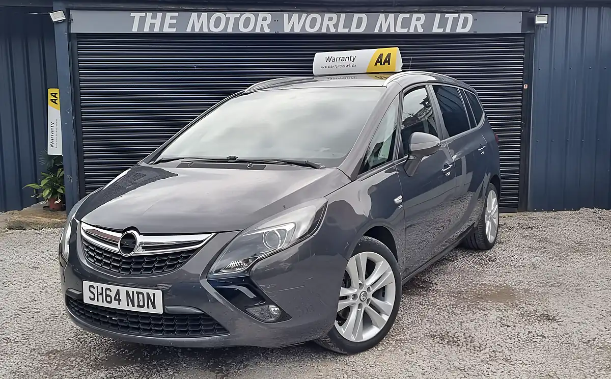 Used 2014 Vauxhall Zafira Tourer Sri Grey - Interior and Exterior details 8
