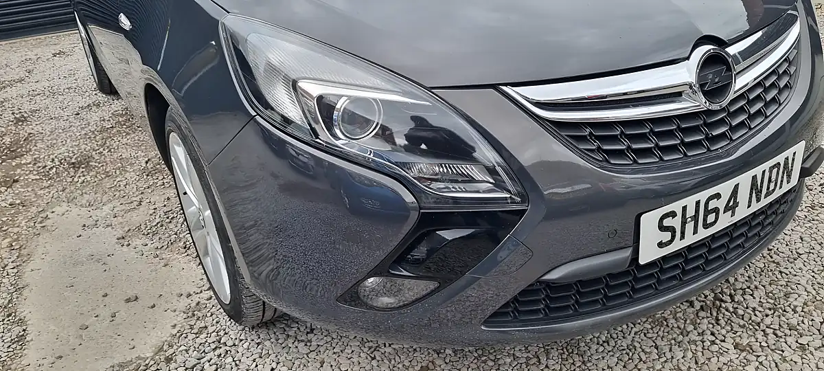Used 2014 Vauxhall Zafira Tourer Sri Grey - Interior and Exterior details 9