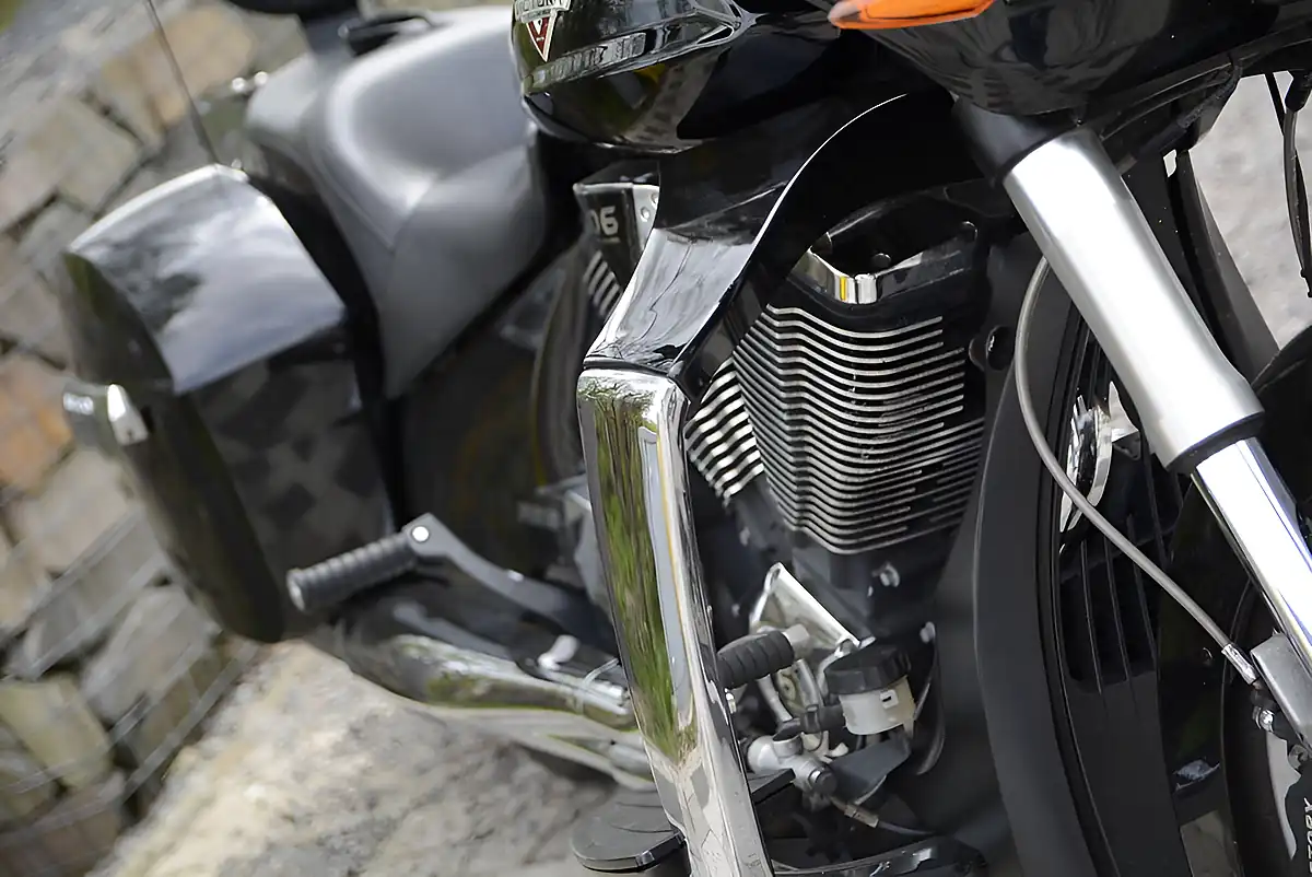 Used 2014 Victory Cross Country Black - Interior and Exterior details 12