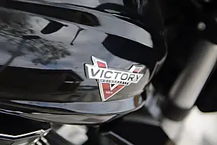 Used 2014 Victory Cross Country Black - Interior and Exterior details 5