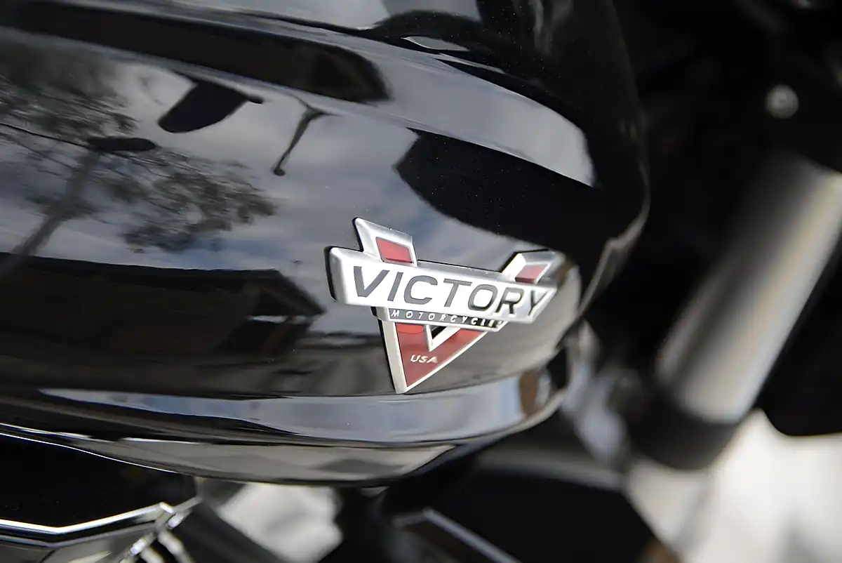 Used 2014 Victory Cross Country Black - Interior and Exterior details 5