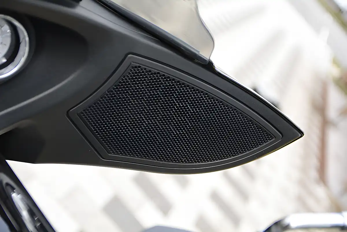 Used 2014 Victory Cross Country Black - Interior and Exterior details 8