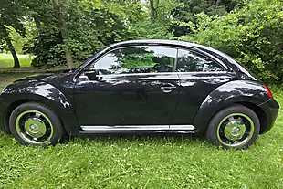Used 2014 Volkswagen Beetle Design Black - Interior and Exterior details 5