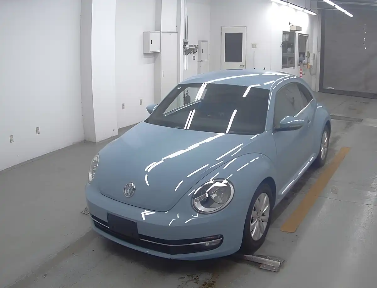 Used 2014 Volkswagen Beetle Design Blue - Interior and Exterior details 3