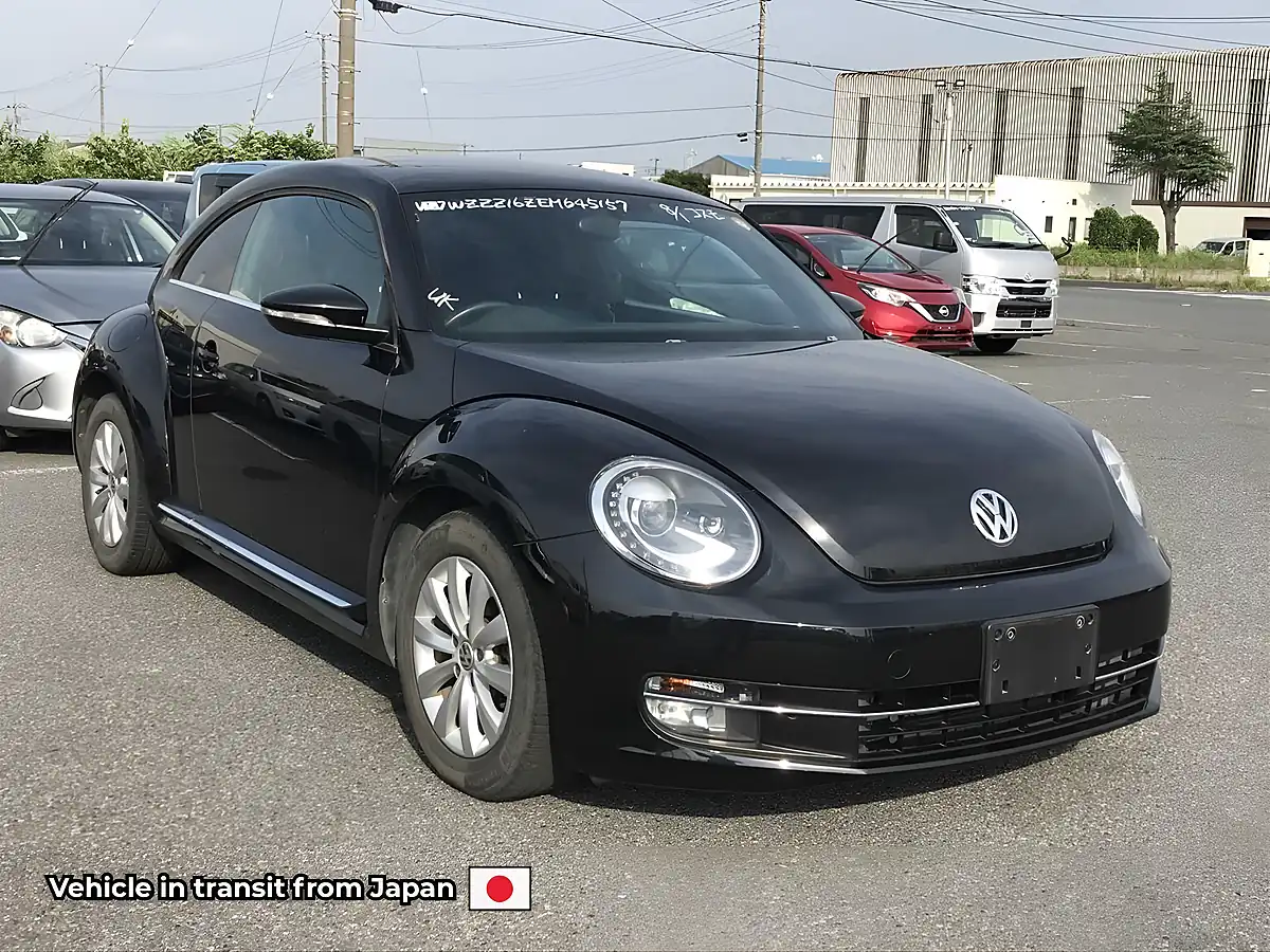 Used 2014 Volkswagen Beetle Design Deep Black Pearl - Front View