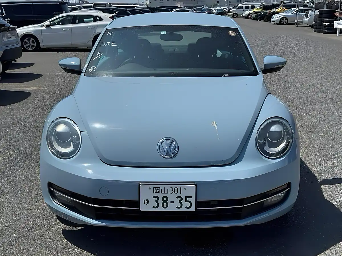 Used 2014 Volkswagen Beetle Design Denim Blue - Interior and Exterior details 11