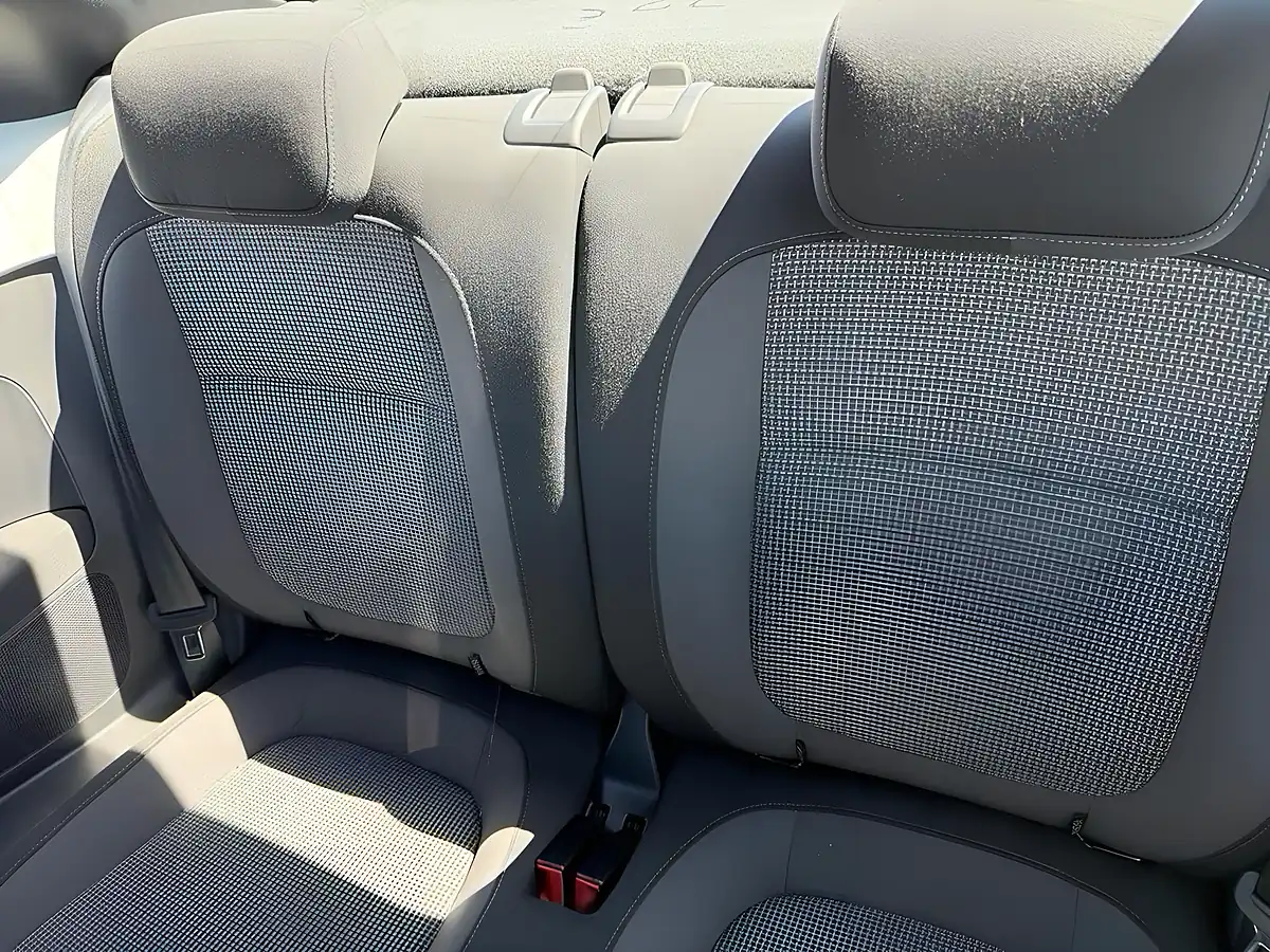Used 2014 Volkswagen Beetle Design White - Interior and Exterior details 12