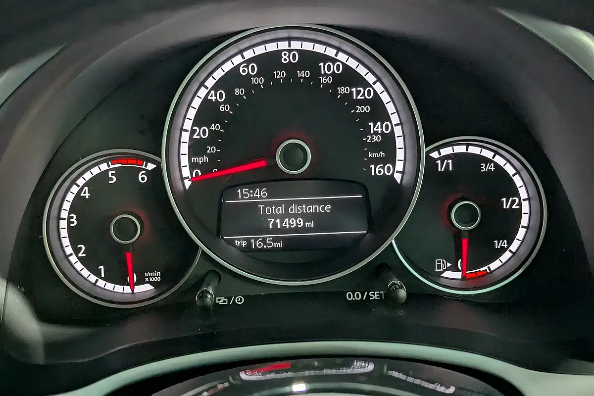 Used 2014 Volkswagen Beetle Sport Black - Interior and Exterior details 12