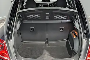 Used 2014 Volkswagen Beetle Sport Black - Interior and Exterior details 17