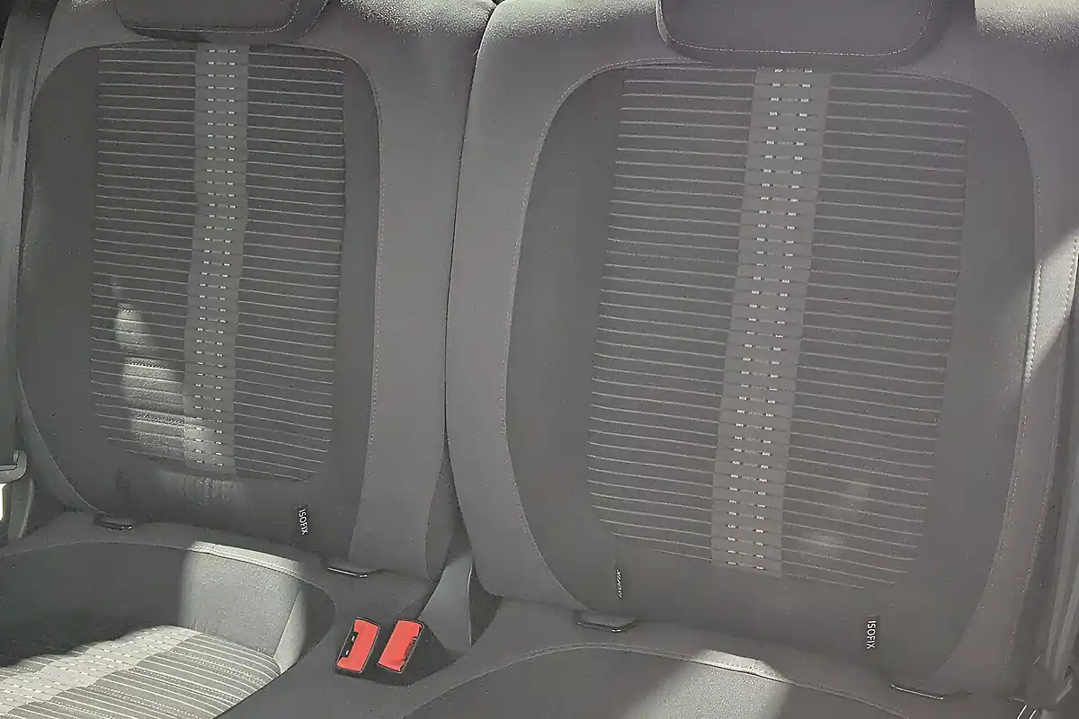 Used 2014 Volkswagen Beetle Sport Black - Interior and Exterior details 20