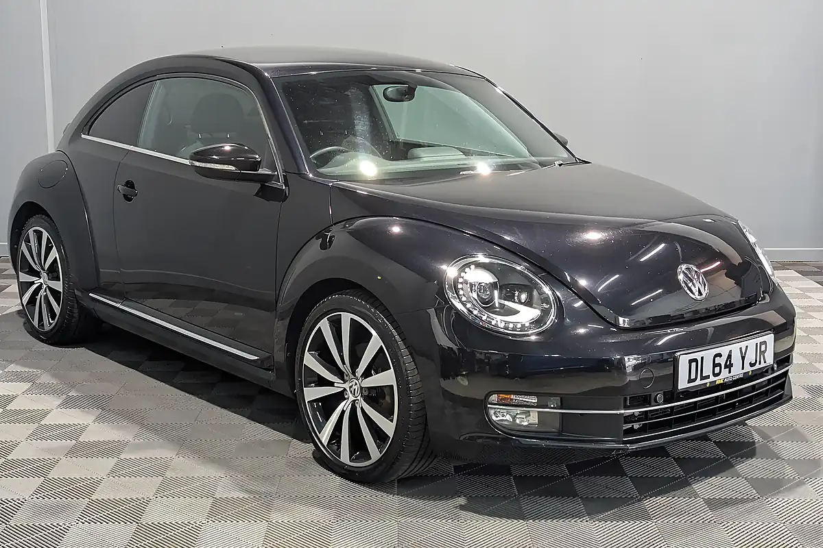 Used 2014 Volkswagen Beetle Sport Black - Interior and Exterior details 5