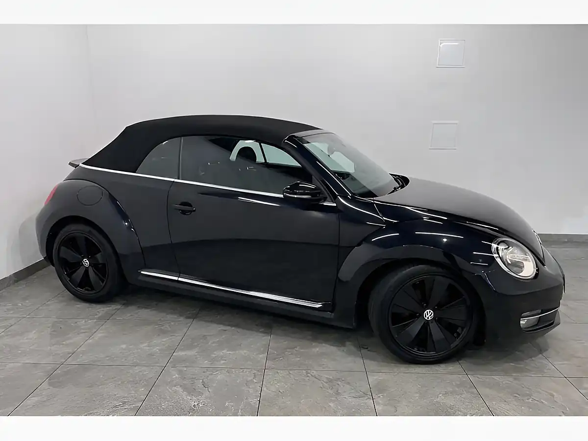 Used 2014 Volkswagen Beetle Sport Cabriolet Black - Interior and Exterior details 2