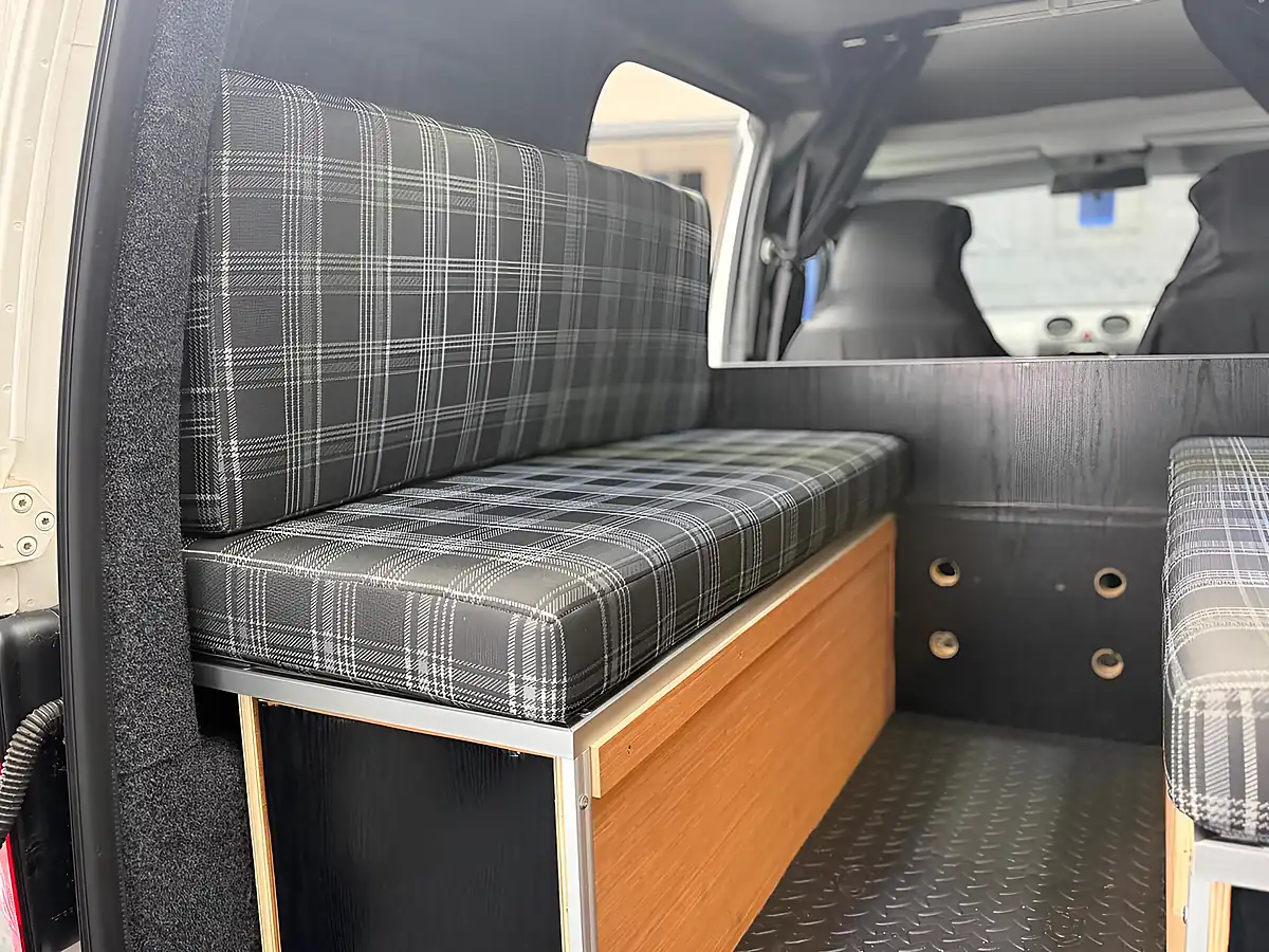 Used 2014 Volkswagen Caddy C20 Startline L1 H1 White - Interior and Exterior details 17