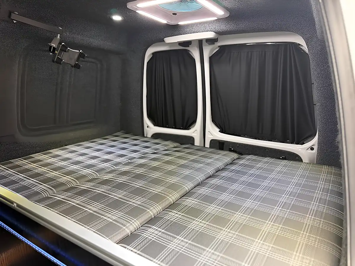 Used 2014 Volkswagen Caddy C20 Startline L1 H1 White - Interior and Exterior details 18
