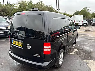 Used 2014 Volkswagen Caddy Maxi Highline Black - Interior and Exterior details 4