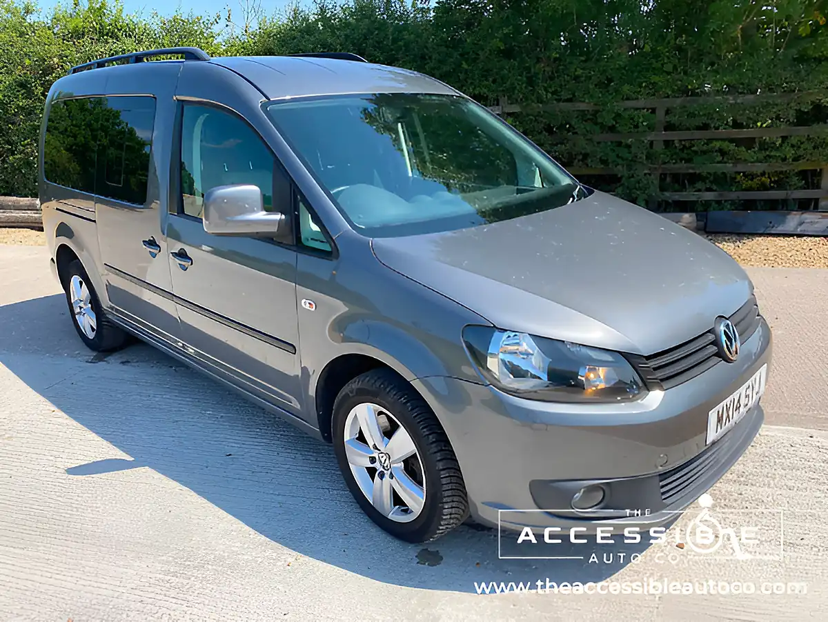 Used 2014 Volkswagen Caddy Maxi Life Grey - Interior and Exterior details 2