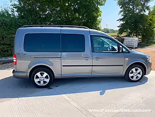 Used 2014 Volkswagen Caddy Maxi Life Grey - Interior and Exterior details 4