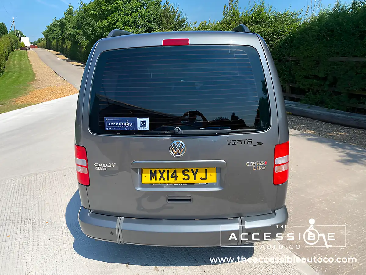 Used 2014 Volkswagen Caddy Maxi Life Grey - Interior and Exterior details 7