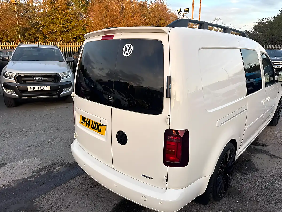 Used 2014 Volkswagen Caddy Maxi Startline White - Interior and Exterior details 13