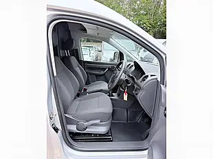 Used 2014 Volkswagen Caddy Maxi Trendline Silver - Interior and Exterior details 16