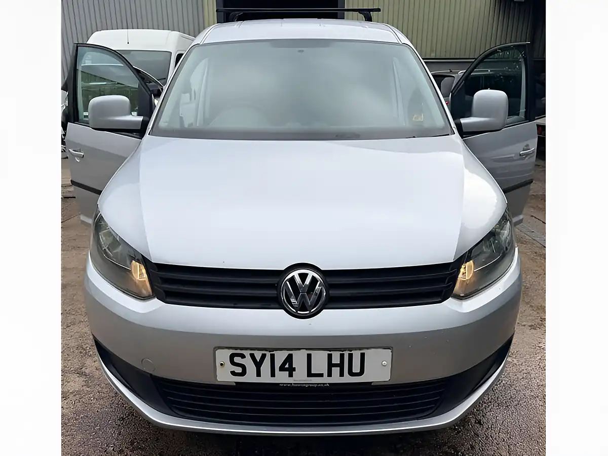Used 2014 Volkswagen Caddy Maxi Trendline Silver - Interior and Exterior details 2