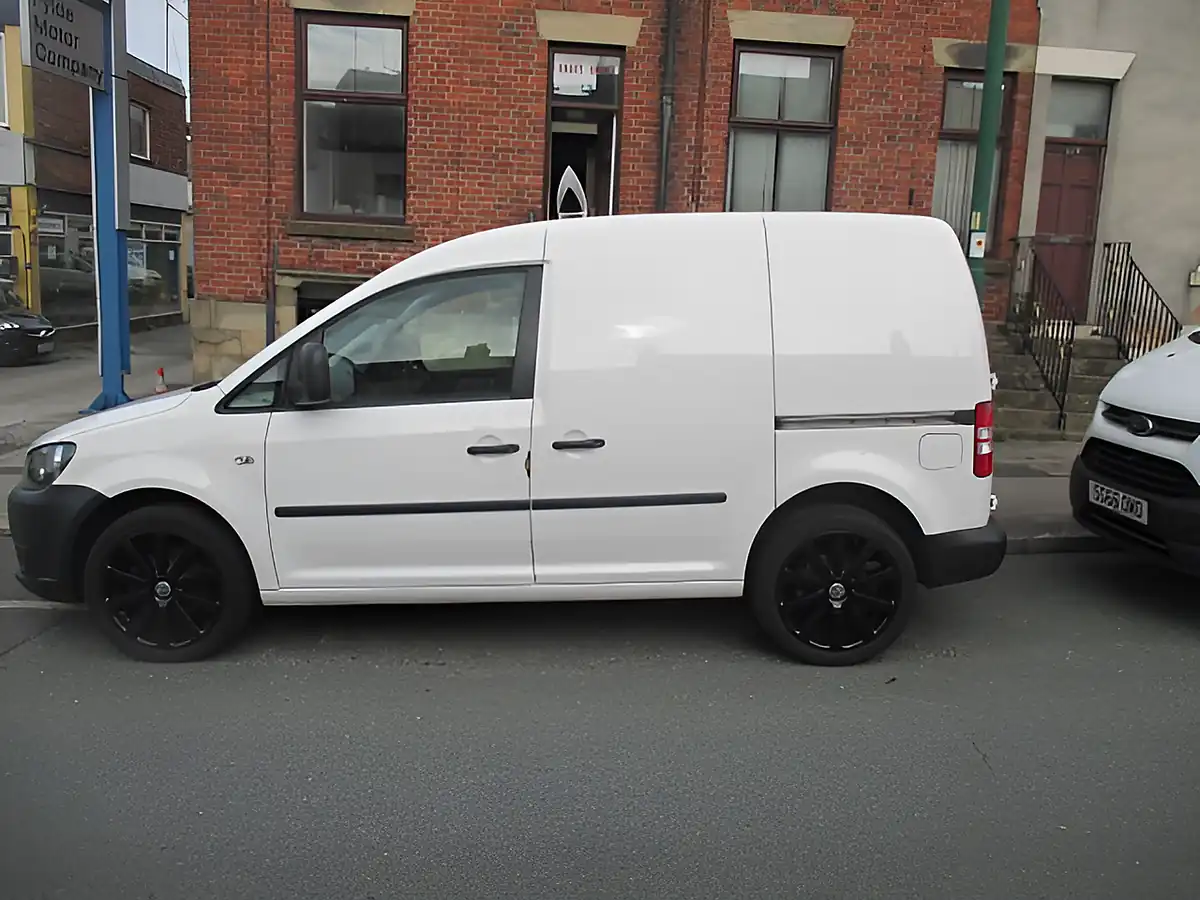 Used 2014 Volkswagen Caddy Panel Van 2 White - Interior and Exterior details 3