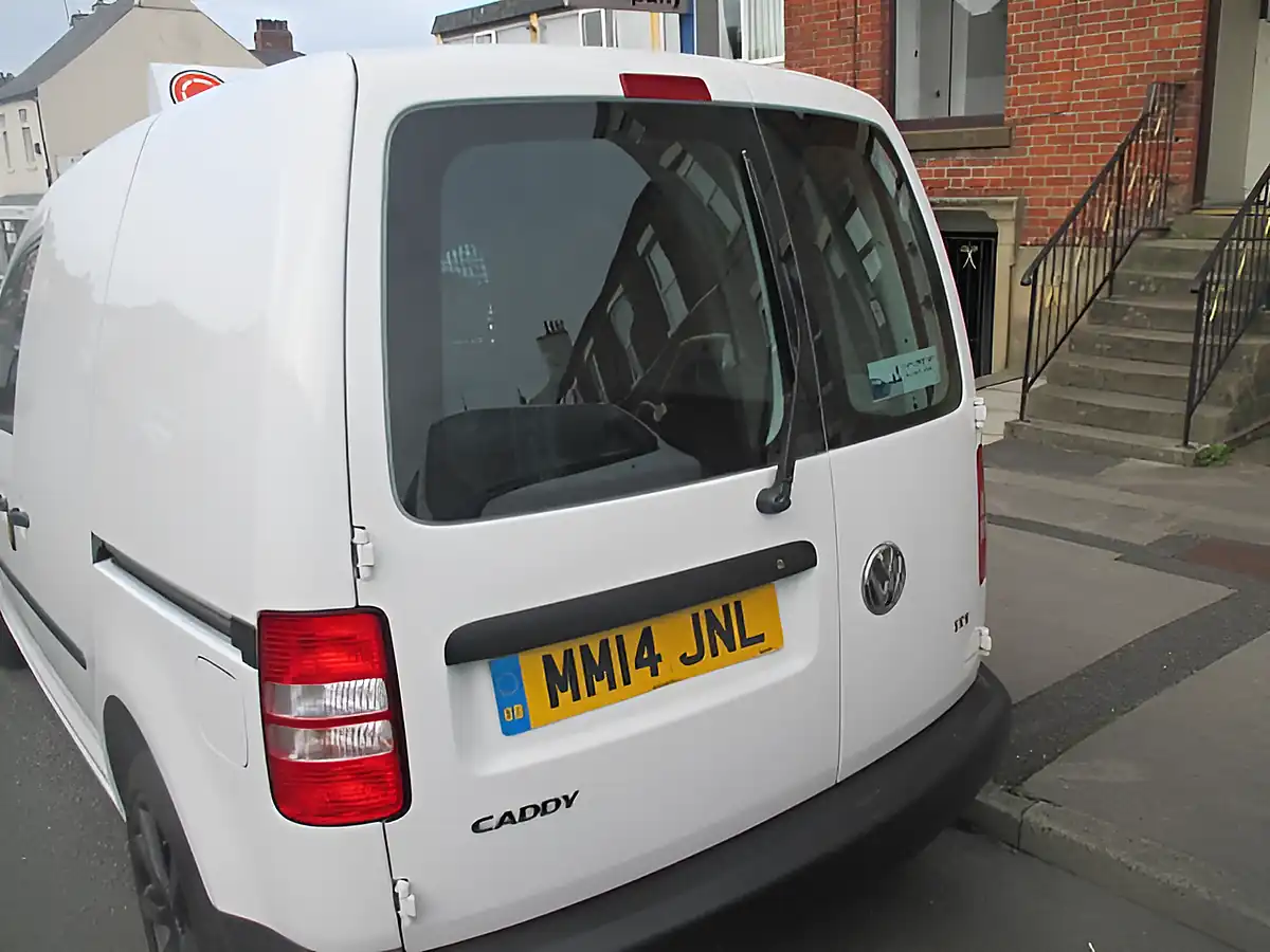Used 2014 Volkswagen Caddy Panel Van 2 White - Interior and Exterior details 4