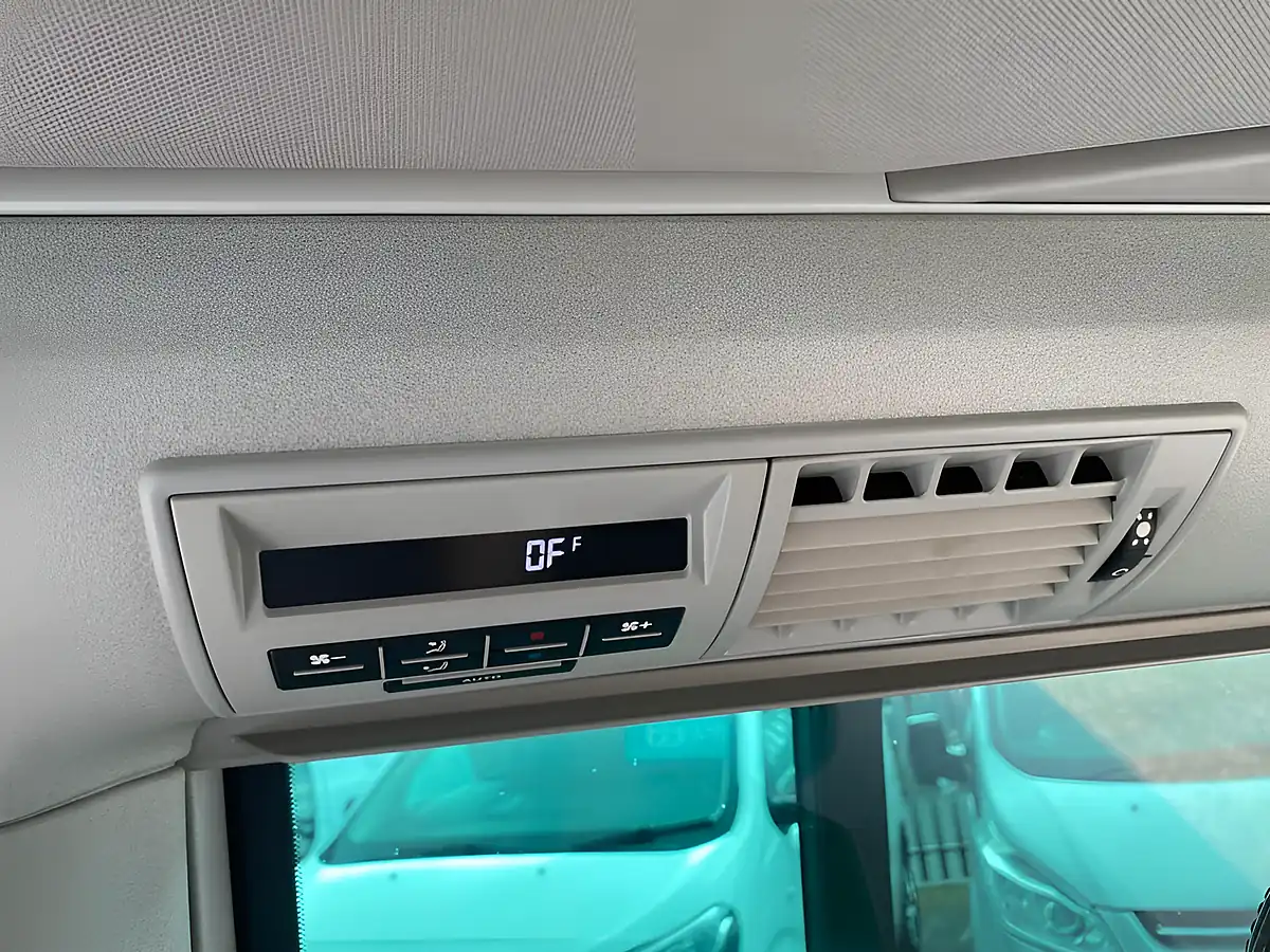 Used 2014 Volkswagen California Factory Camper Blue - Interior and Exterior details 14