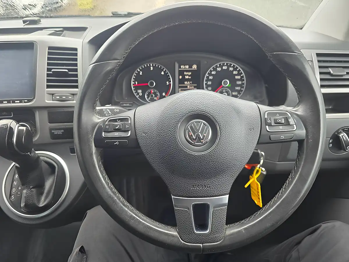 Used 2014 Volkswagen Caravelle Se Black - Interior and Exterior details 12