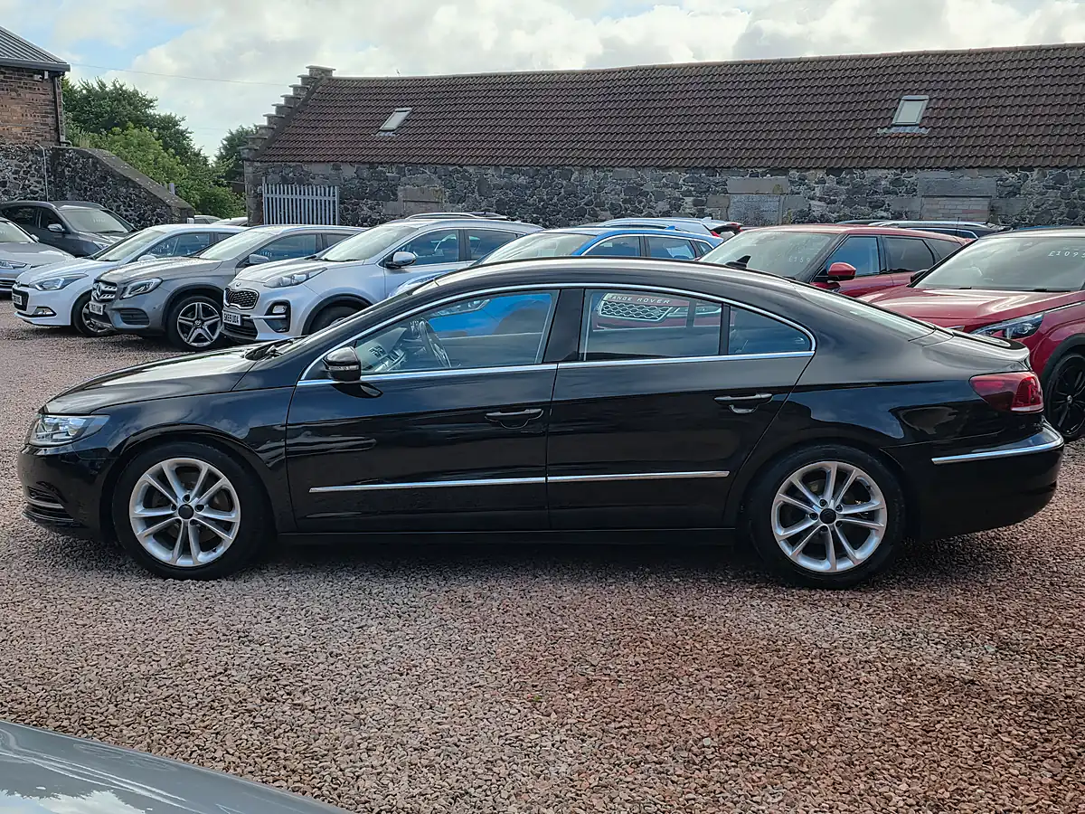 Used 2014 Volkswagen Cc Bluemotion Tech Black - Interior and Exterior details 14