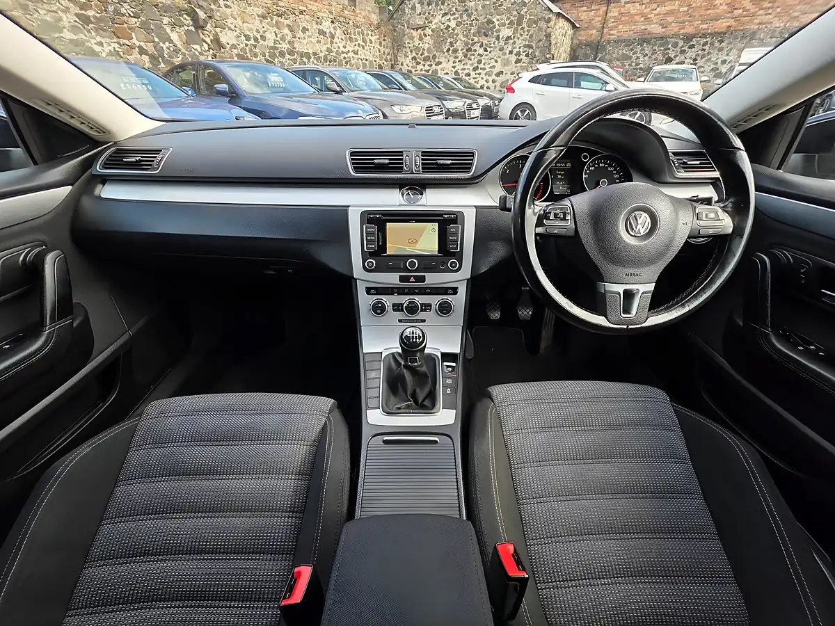 Used 2014 Volkswagen Cc Bluemotion Tech Black - Interior and Exterior details 7