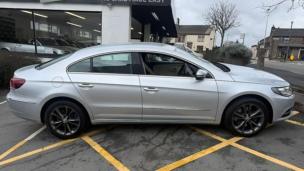 Used 2014 Volkswagen Cc Bluemotion Tech Silver - Interior and Exterior details 16